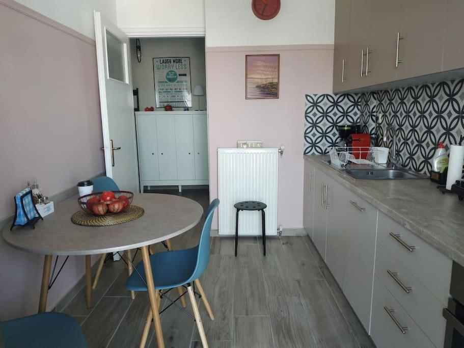 Athens View Apartment Near Metro Station Agia Marina Exterior photo
